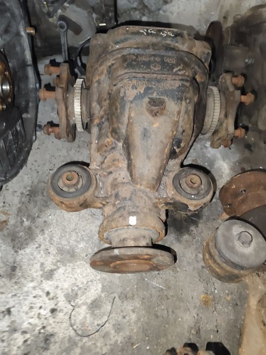 Заден Диференциал Nisan Pantfinder r51 -174кс-Двигател 2.5 -2008г