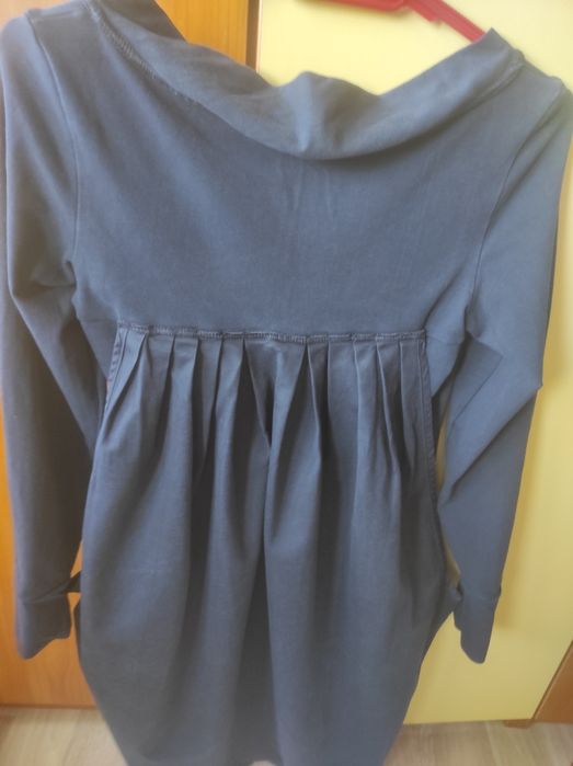 Тъмносиня рокля от трико