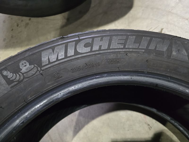 235/55/19 MICHELIN 4бр