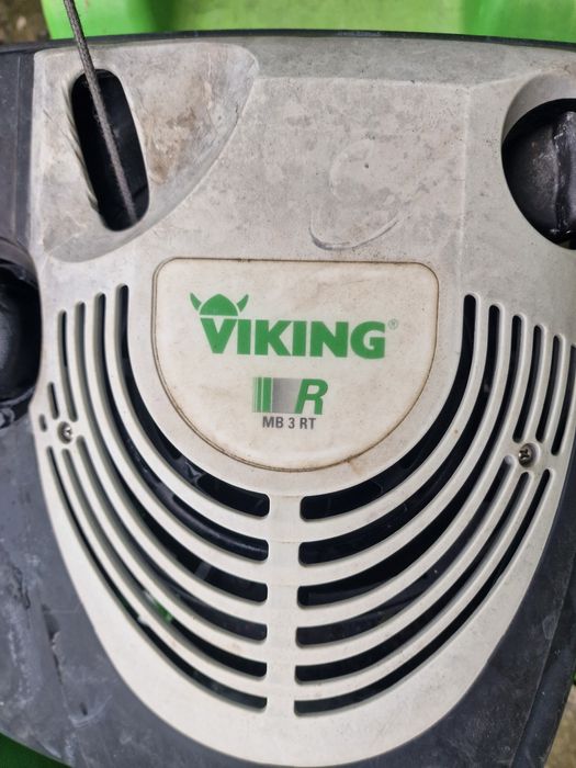 Masina de tuns iarba gazonul Viking si Sabo