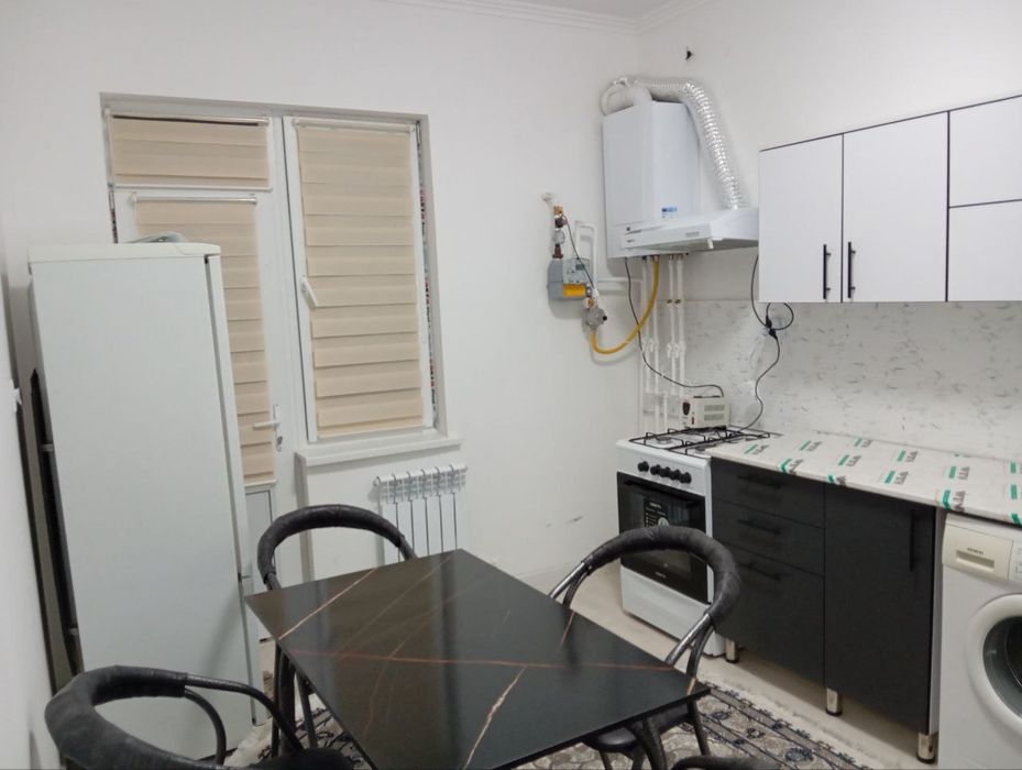Olmos navostroyka sotiladi Yashnobod rayon. 52m²