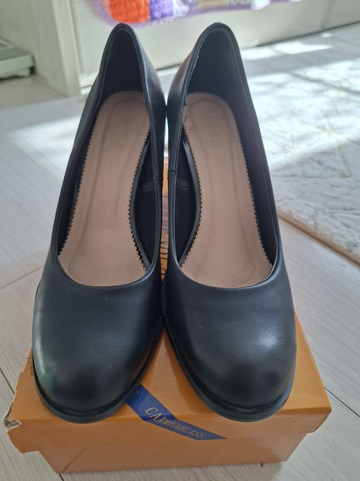 Женский туфли кожанный