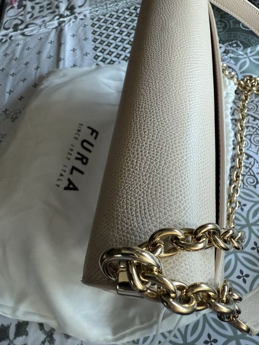 Geanta de umar Furla