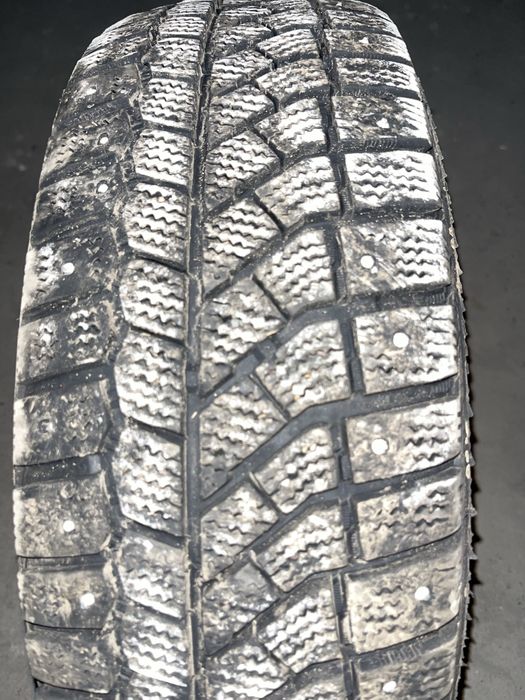 Шина шипованая на 15/185/60