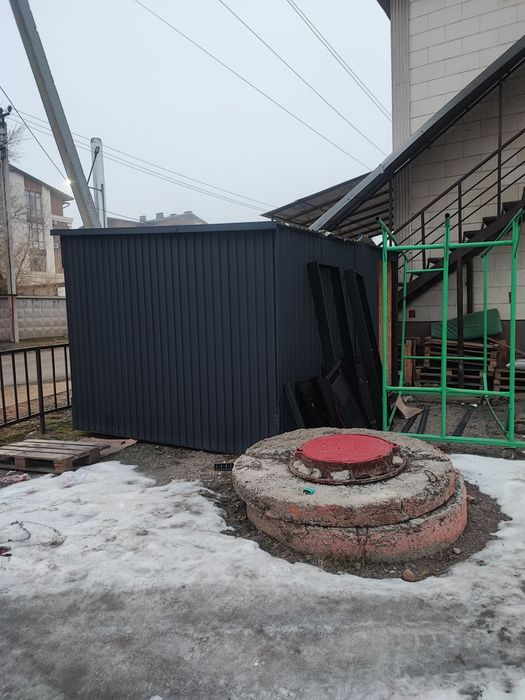 Продаётся контейнер. Утеплён. 3 на 4.