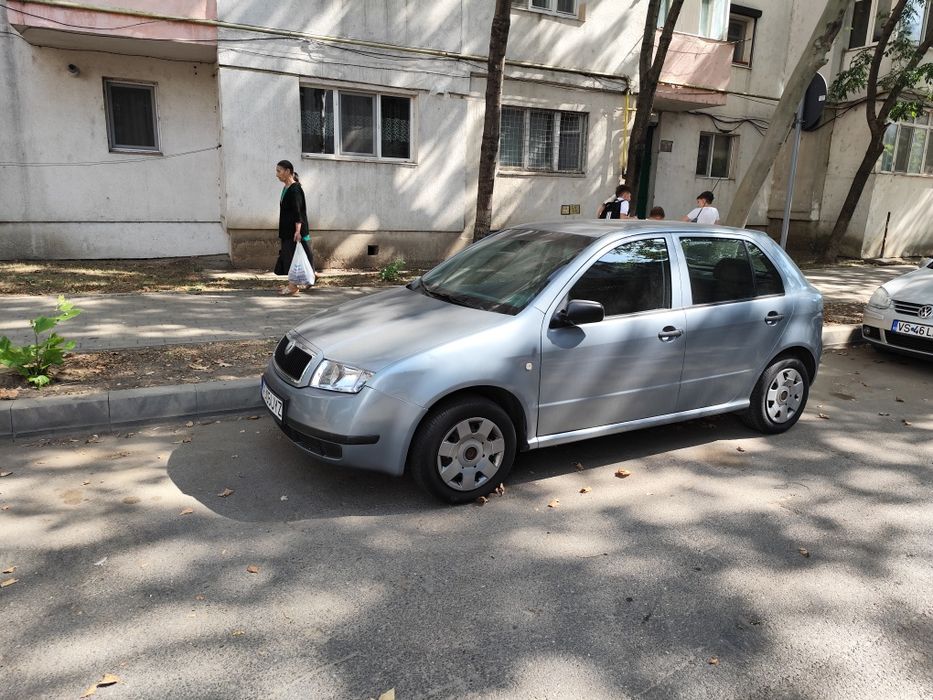 Vând Skoda Fabia In stare foarte bună.