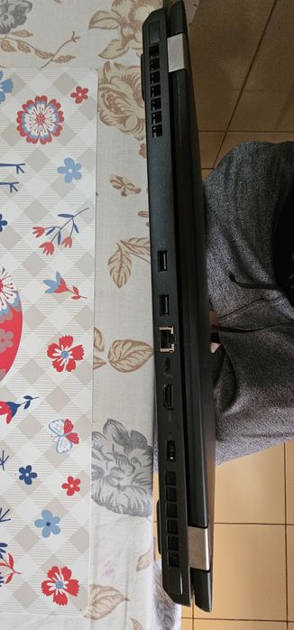 Vand leptop Lenovo P50