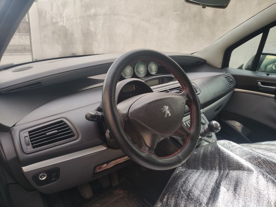 Пежо 807 на части