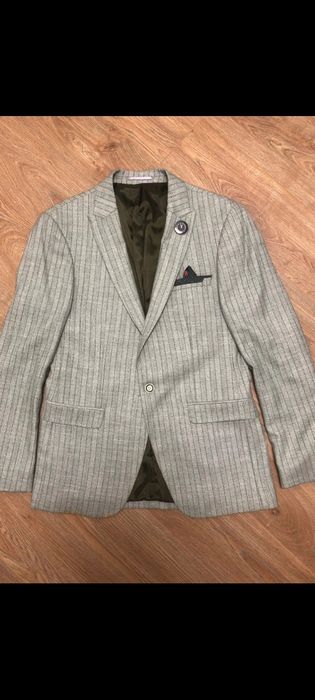 Costum ceremonie super mărime 46