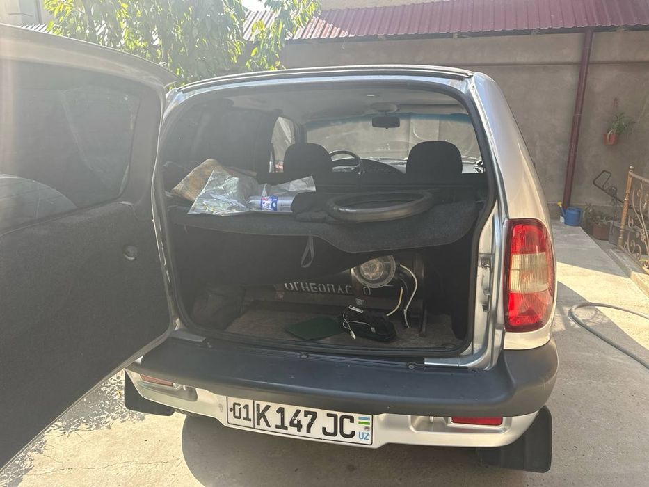 Shevrolet Niva 21 13