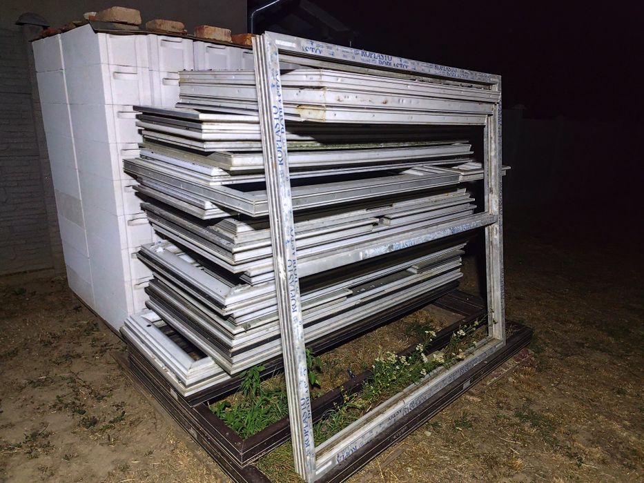 Rame de termopan fără sticlă