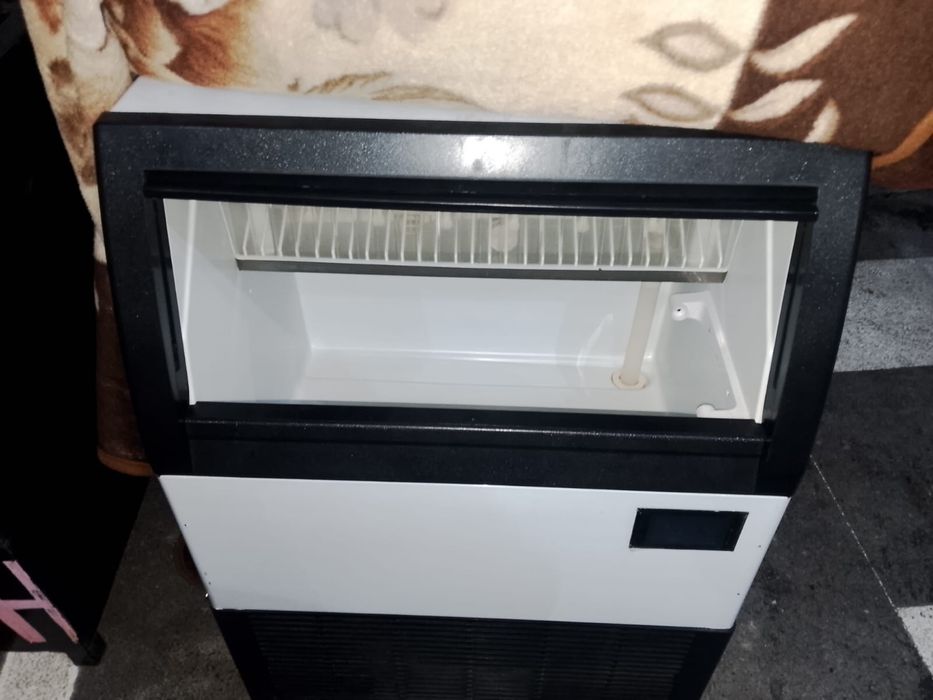 Продаем 2 леда генератора