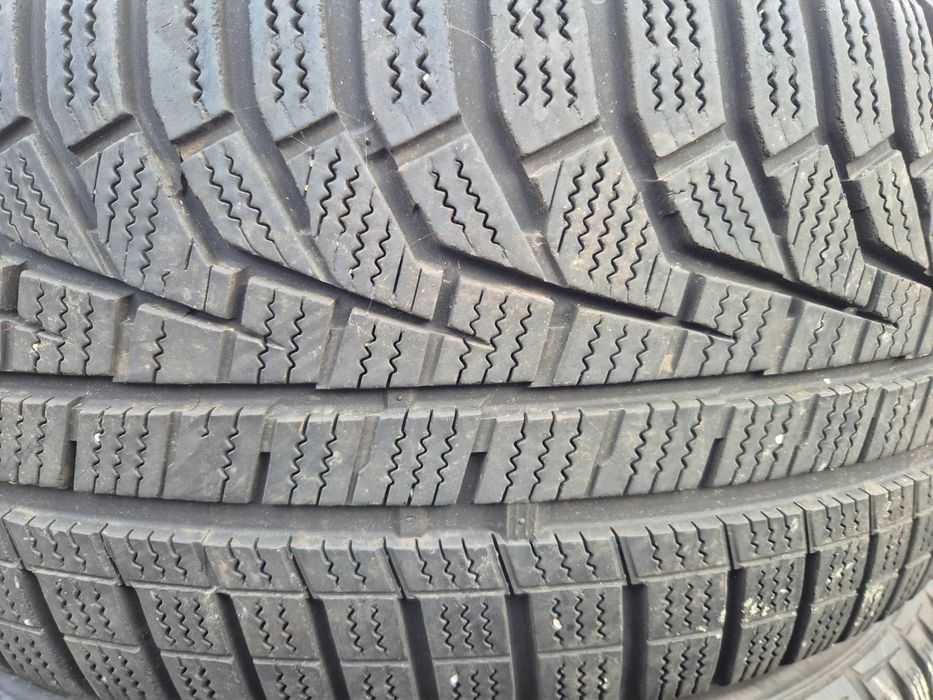 2 Anvelope de IARNA - 225/50/17 - Hankook - Stare F BUNA DOT 2021