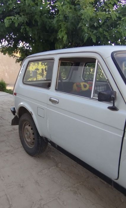 Niva 1988 yil umuman xarajati yoʻq