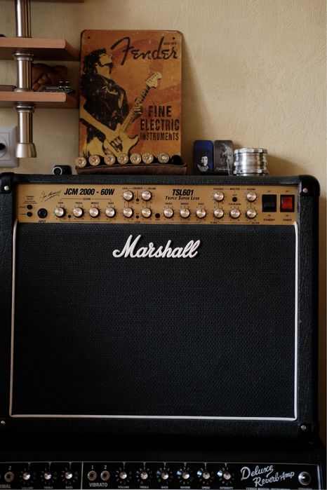 Ламповый комбоусилитель Marshall JCM2000