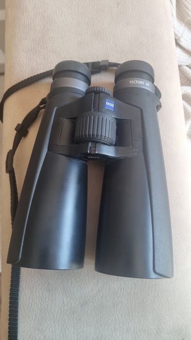 Binoclu zeiss victory ht 8x54