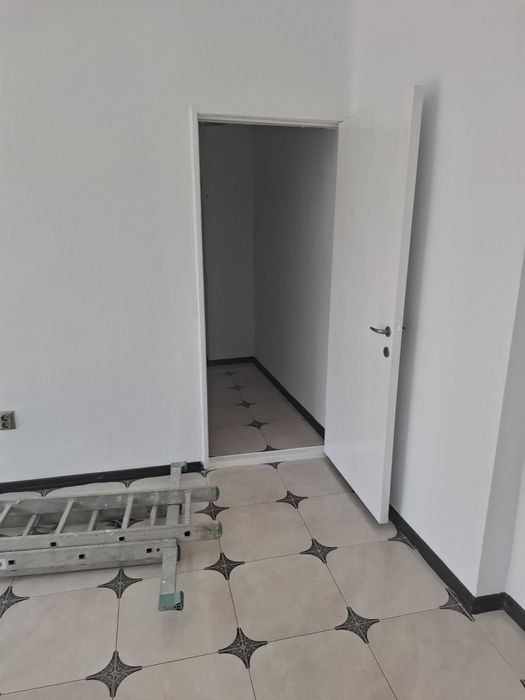 Sp.comercial pe B-dul Cetății