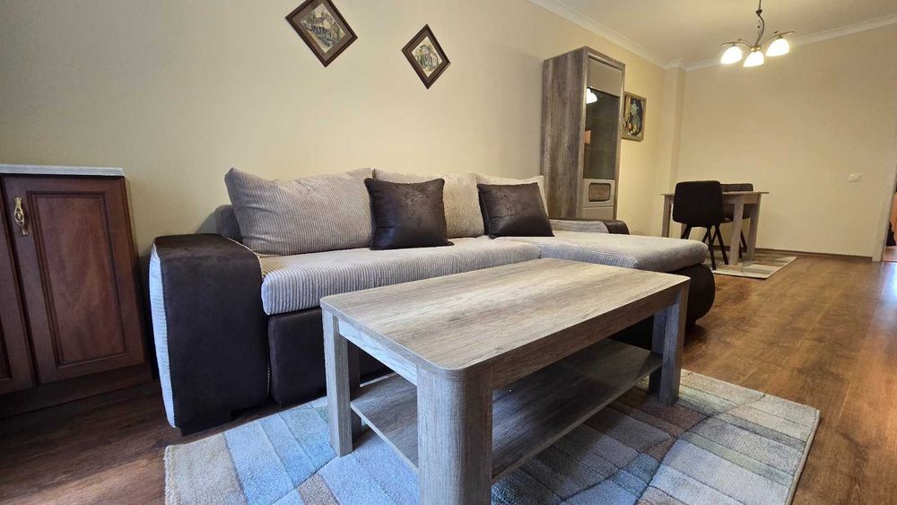 Център двустаен апартамент обзаведен