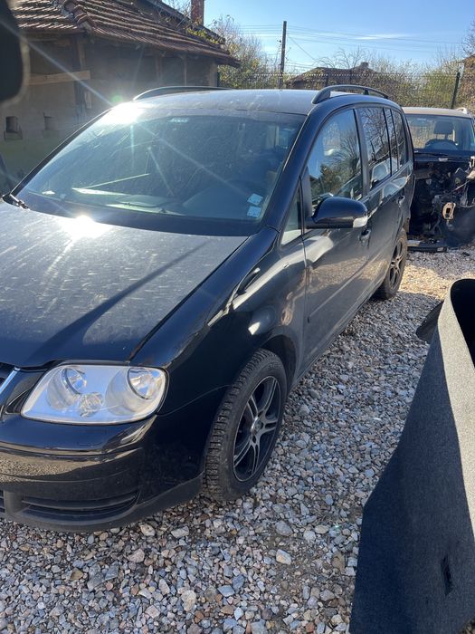 Volkswagen Touran 2.0 ecofuel CNG  109ps НА ЧАСТИ