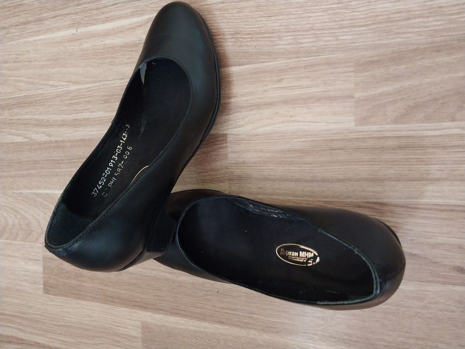 Женские туфли 39р