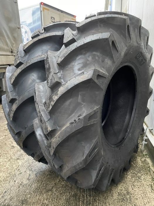 Anvelope noi agricole 16.9-24 tractor spate fata livrare rapida