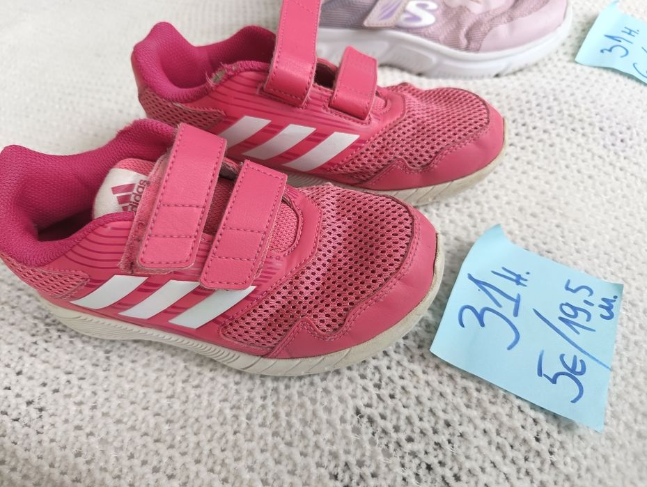 Маратонки 31 номер Adidas, skecherrs