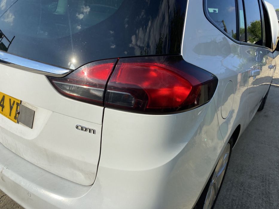 Stop dreapta aripă Opel  Zafira C 2014