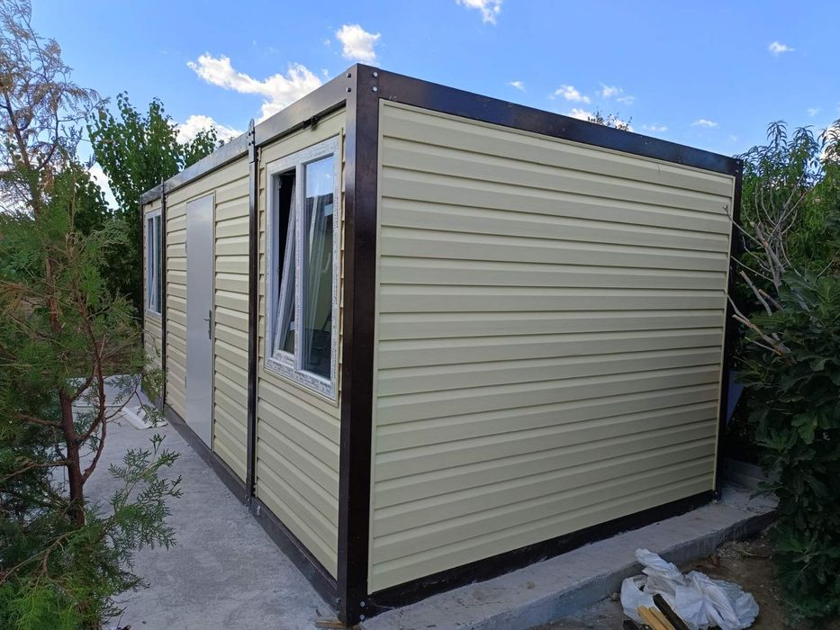 Гаражи Контейнери Модулни конструкции На изплащане