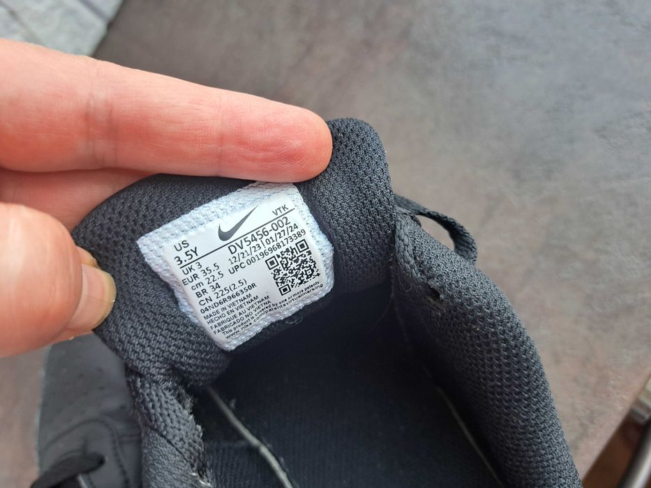 маратонки за момче,момиче кецове,спортни обувки Nike,найк,номер 35,5