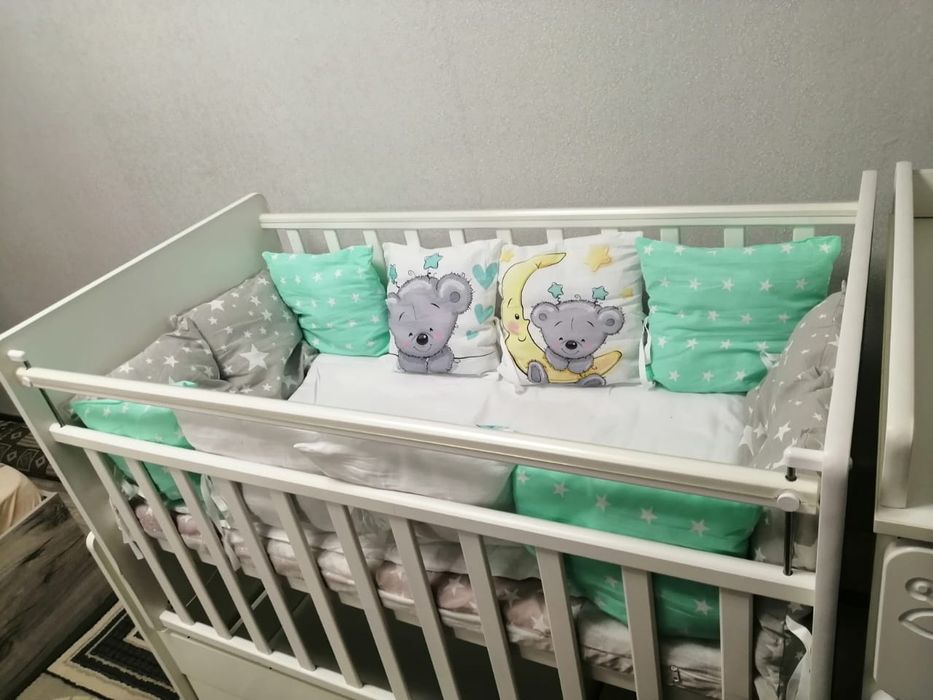 Продам детскую кроватку