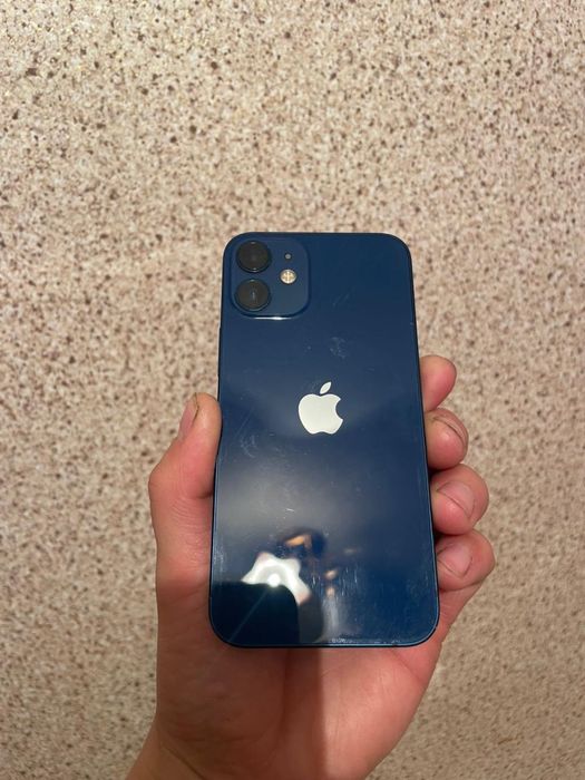 Смартфон iPhone 12 mini
