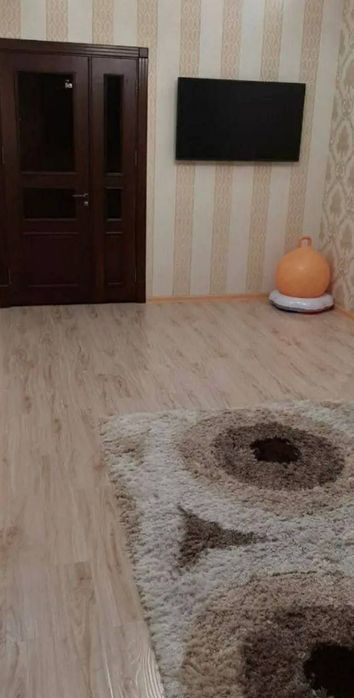 Квартира продаётся Чиланзар 5 квартал 2/4/4 балкон 1,5*6 метро Новза