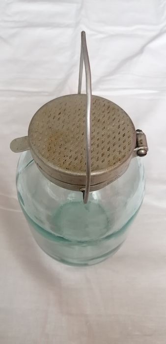 Продам приспособление для банок