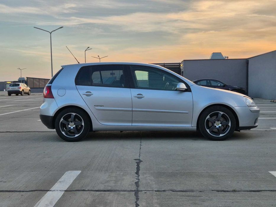 Vând, Volkswagen Golf 5, 1.9 TDI