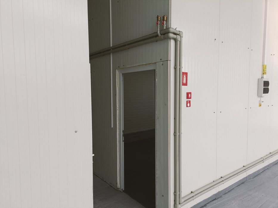 Hală de închiriat 550 mp