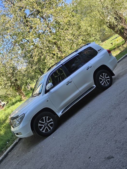 Продам TOYOTA LC 200