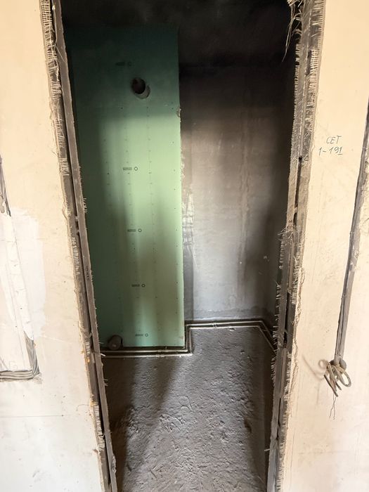 СРОЧНО Продается 2-х комнатная ЖК Bobur Residence