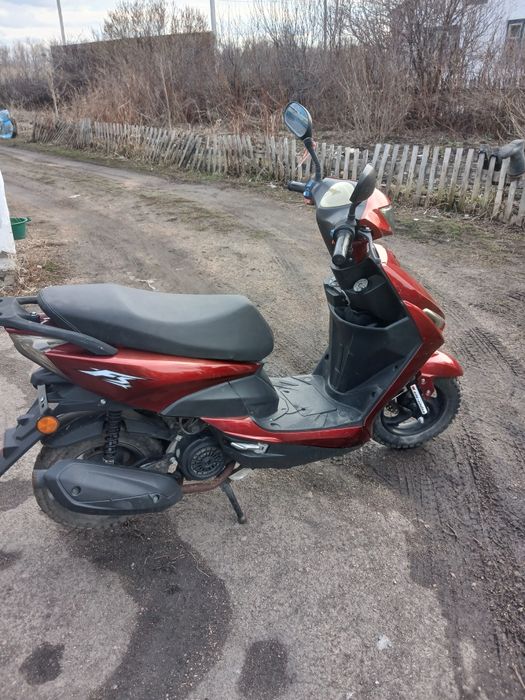 Продам скутер м2