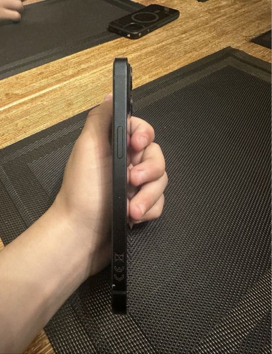 iPhone 13 продам