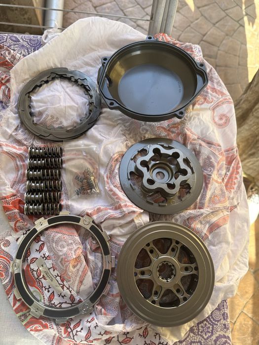 Ambreaj XCF, SXF, FC, FX perfecta stare