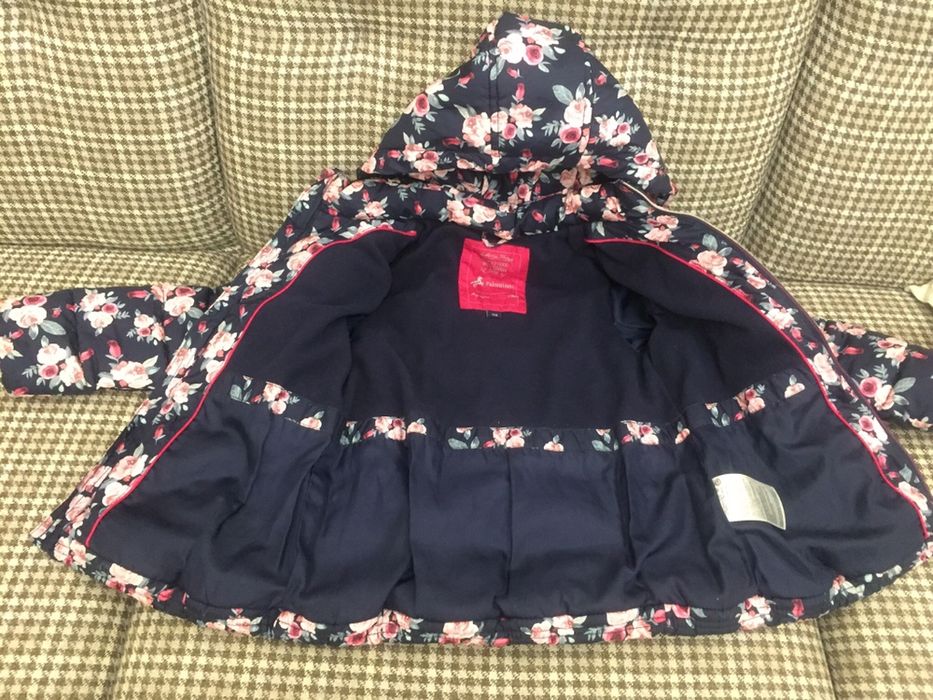 Куртка на девочку 122 размера