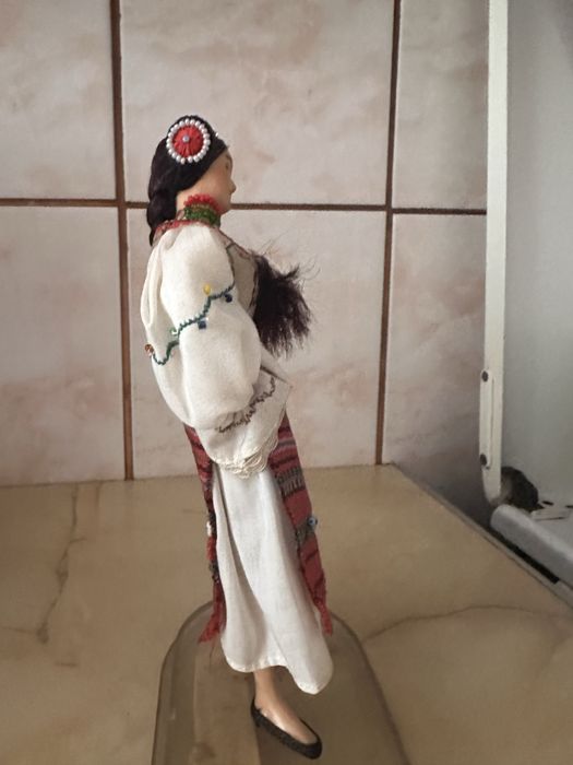 Păpusi românesti de colectie