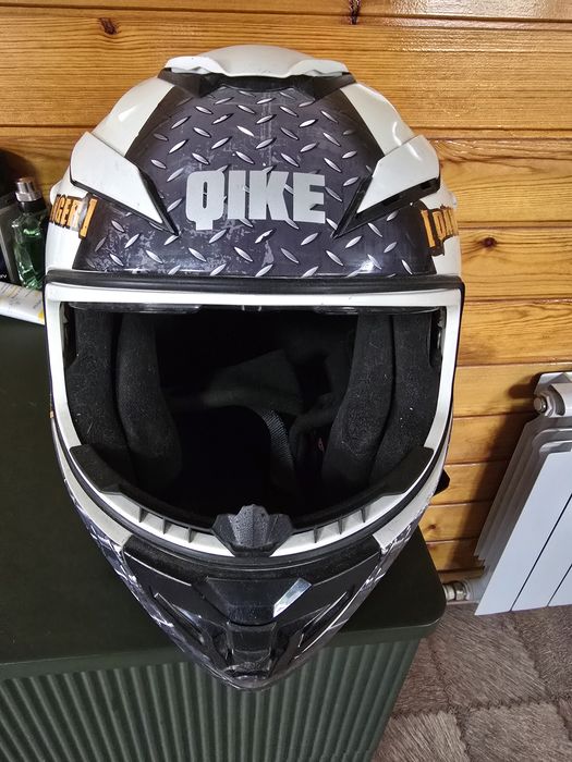 Продам       мотошлем