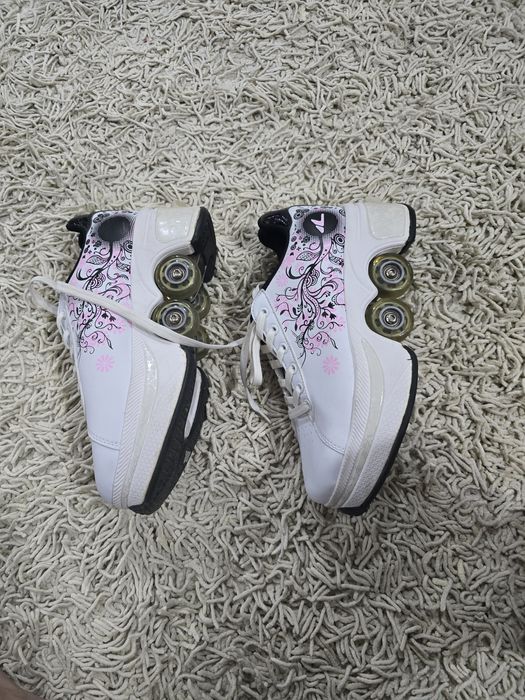 Кроссовки с роликами AGLOAT 38 разм