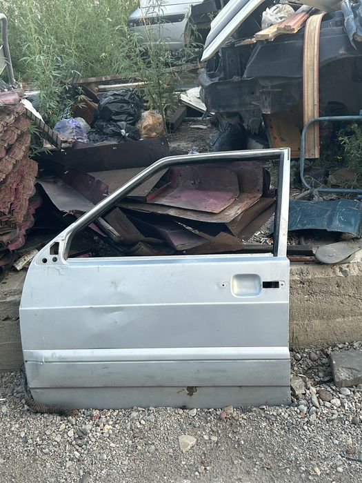 Продам двери ваз 2115