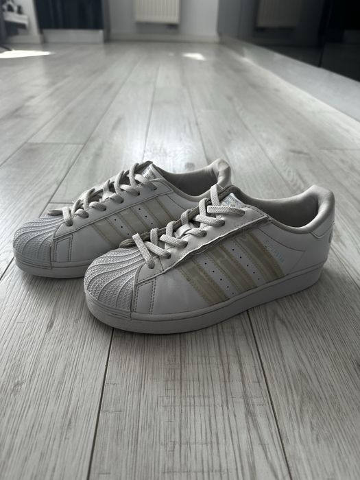 Adidas cu lumini 35