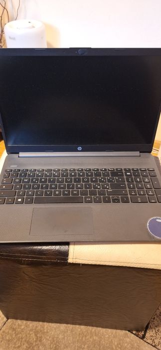Laptop HP Q230   procesor Ryzen 5 Gaming