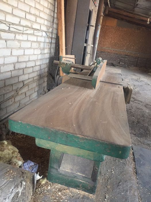 Продаются деревообрабатывающие станки.