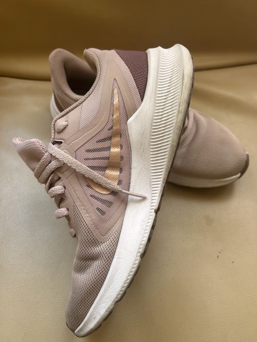 Дамски маратонки nike