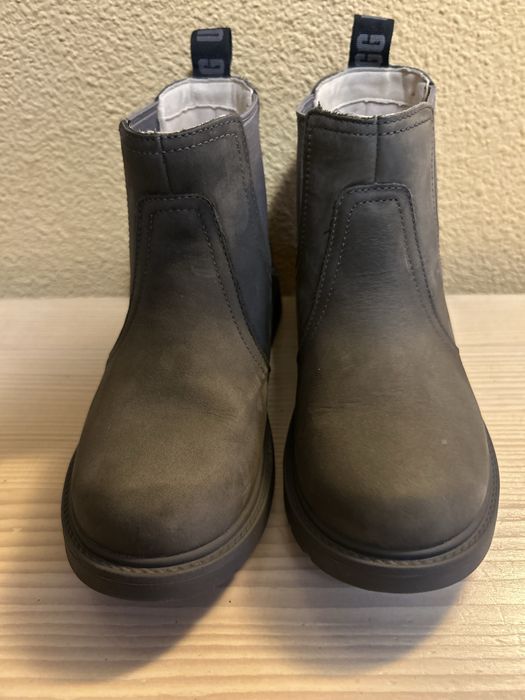 Боти унисекс Ugg 33,5